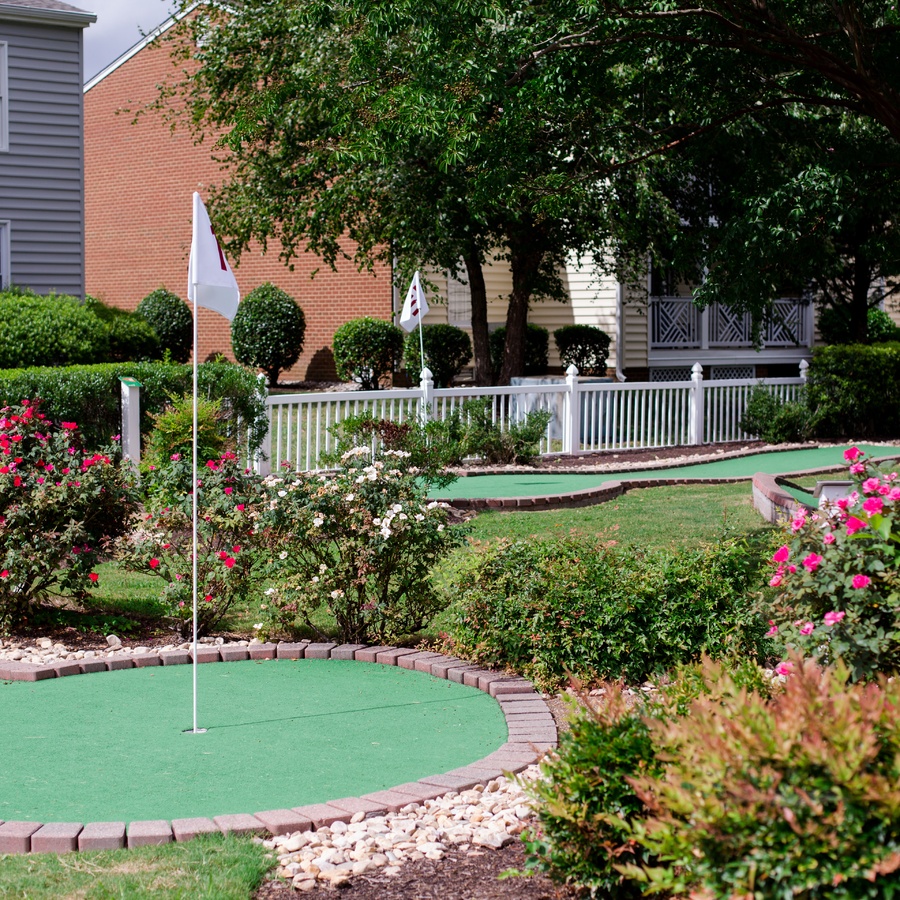 Wyndham Kingsgate Mini Golf