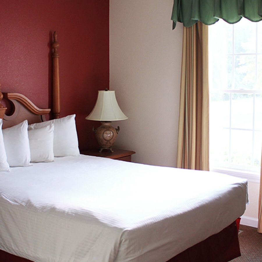 Wyndham Kingsgate Master Bedroom