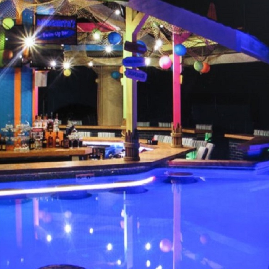 Wyndham Vacation Resorts Glacier Canyon Swim Up Bar