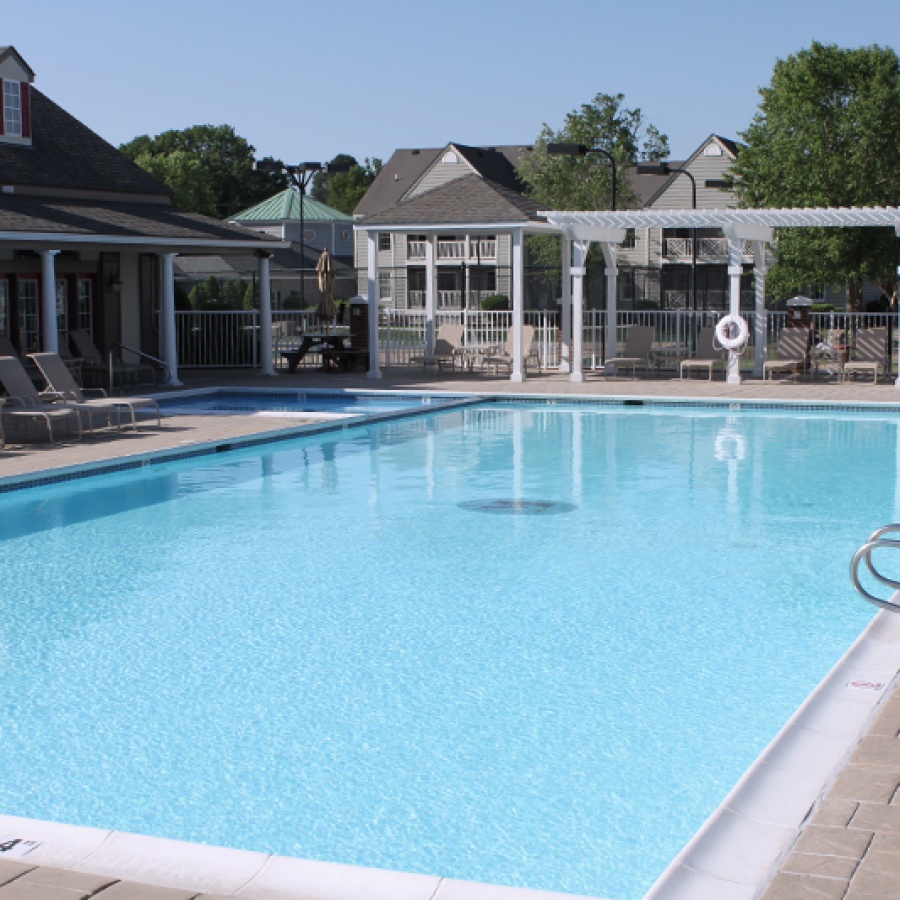 Wyndham Kingsgate Large Outdoor Family Pool